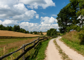 Malowniczy widok na Kaszuby, pełne legend i tajemnic
